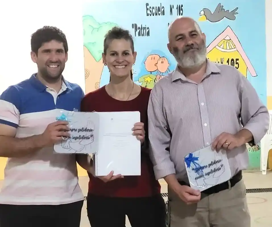 Defendió su tesis y se recibió de Licenciada en Cooperativismo y Mutualismo