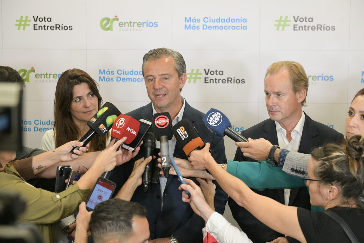Bahl reconoció el triunfo de Frigerio: “Seguiremos trabajando por Paraná y por nuestra provincia”