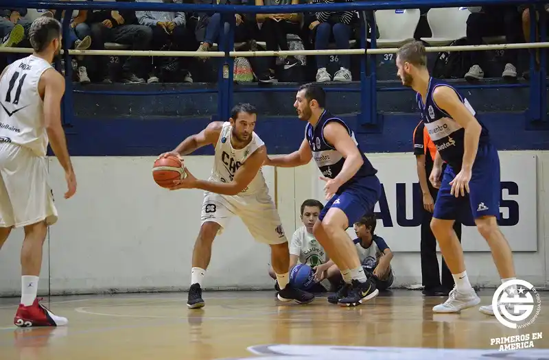 Estudiantes de Olavarría venció al equipo de Arca