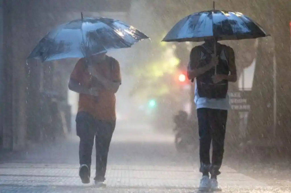 Alerta por tormentas fuertes y caída de granizo en localidades de la provincia Santa Fe