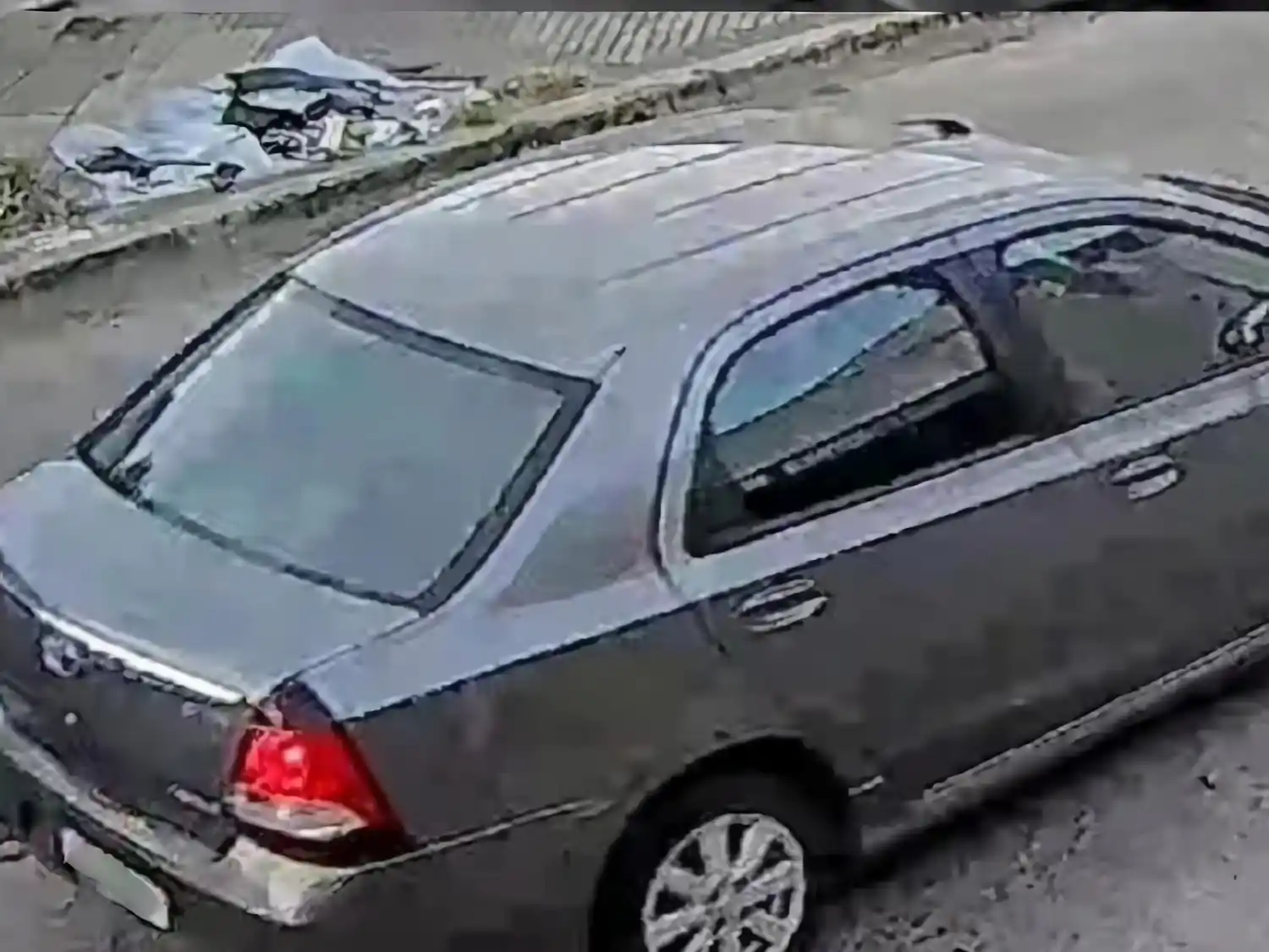 Los dueños de la mascota reclaman disculpas por lo ocurrido.