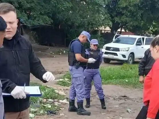 Un caso de desorden terminó con un detenido y tres adolescentes retenidos