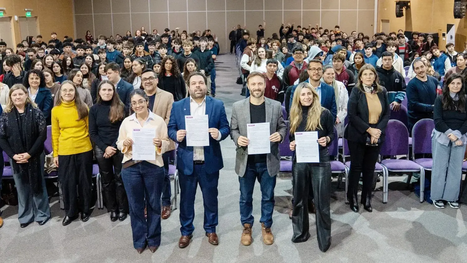 Entre Ríos lanzó en Concordia un compromiso para promover una Crianza Digital Saludable