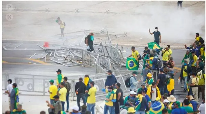Solidaridad a Lula y condena a las manifestaciones violentas en Brasil