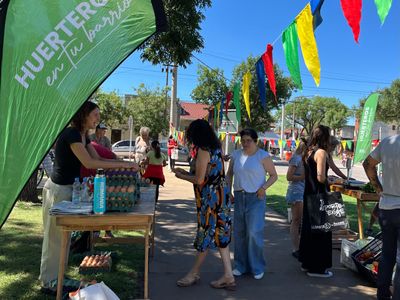 “Huerteros en tu barrio” llevará su producción a plaza Italia