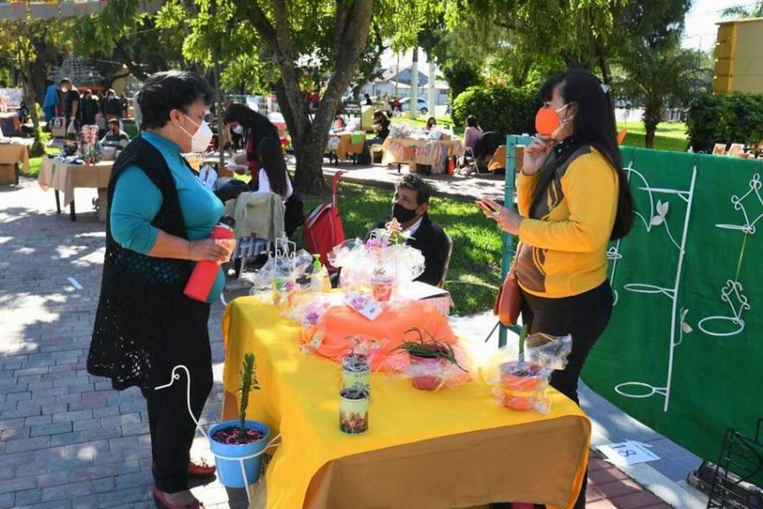 Con gran éxito se realizó la feria emprendedora Día del Amigo