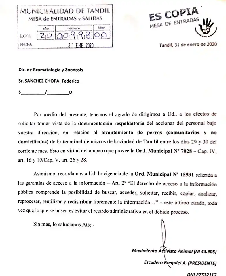 Perros en la Terminal: el Movimiento Activista Animal cargó contra Bromatología