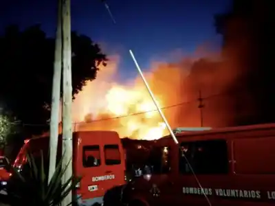 Incendio en Lomas de Zamora.