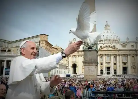 El Papa Francisco, otra vez es candidato al Nobel de la Paz