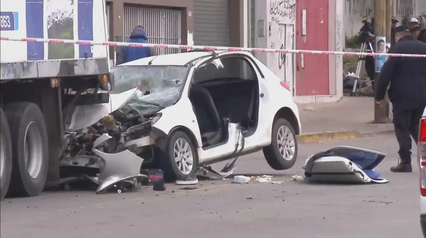 Accidente fatal en Quilmes: murieron tres jóvenes