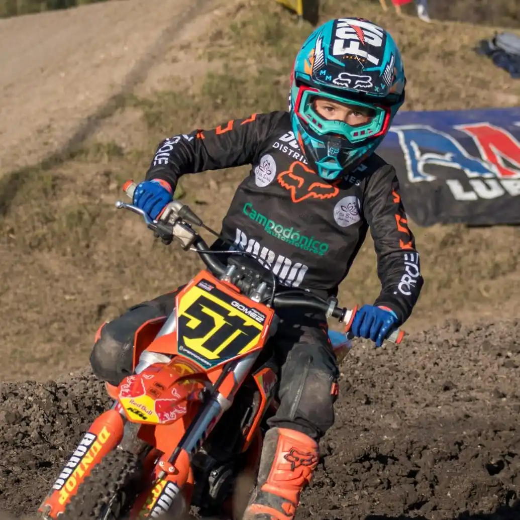 Fermín Gómez vuelve a brillar en la escena nacional del motocross