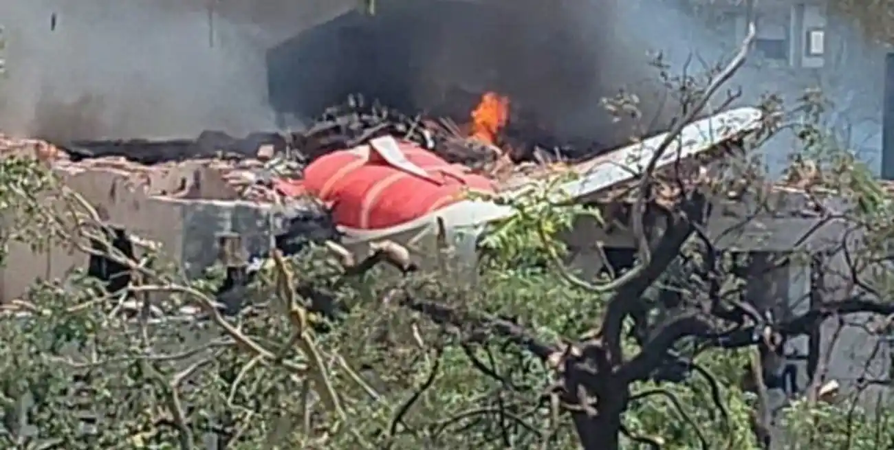 Así quedó el avión tras el incidente.