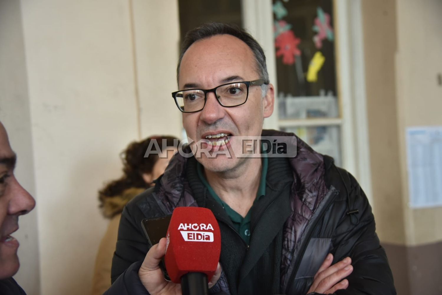 Francisco Álvarez votó en la Escuela Rawson y recorrió otras instituciones para asegurar la presencia de su boleta