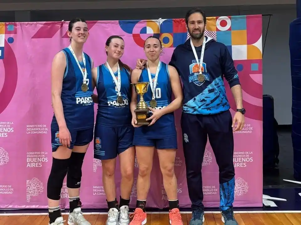 El equipo 3x3 de Club de Pelota que consiguió el oro en los Bonaerenses