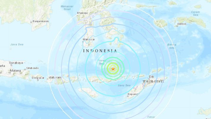 SE LEVANTÓ LA ALERTA DE TSUNAMI: terremoto de magnitud 7,3 estremece Indonesia