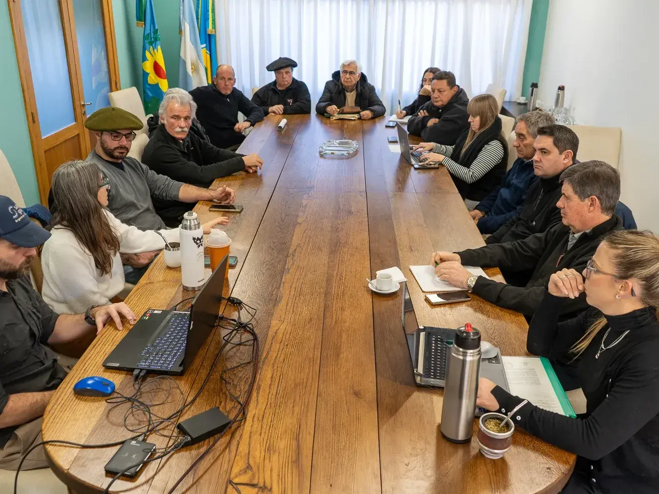 Encuentro. Para tratar las problemáticas actuales sobre la emergencia hídrica