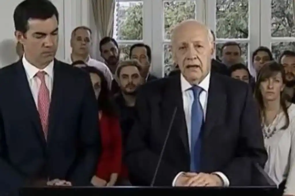 Lavagna, contra Macri y Fernández: “El diálogo fue una simulación”
