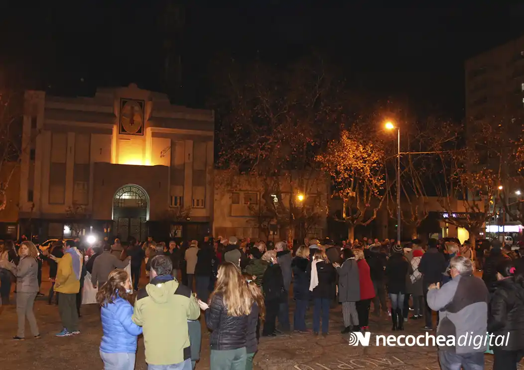 Indignación en Necochea por la muerte de un empresario asaltado: Unas 2000 personas salieron a protestar