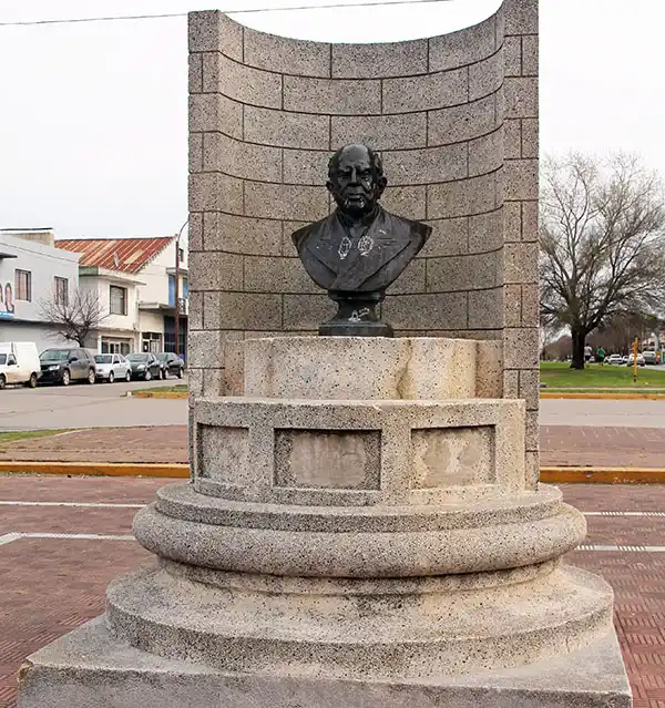 Acto oficial por el Día del Maestro