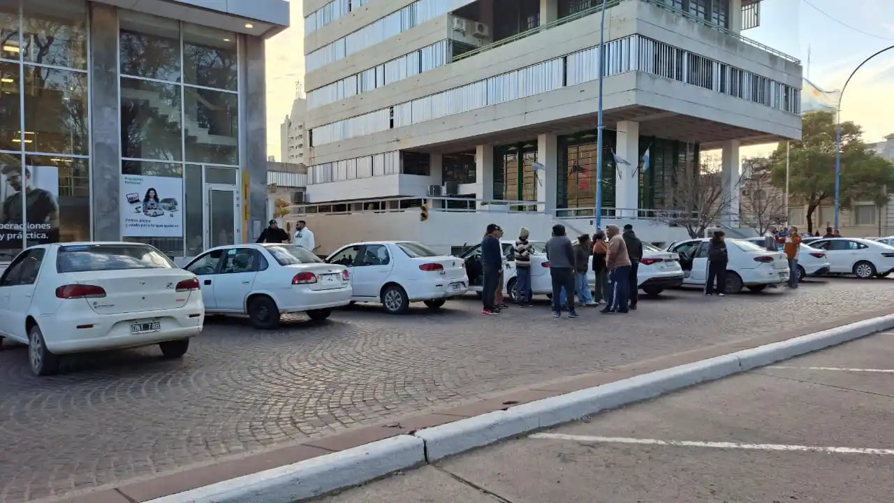 reclamo remiseros rafaela municipio municipalidad didi remis - 1