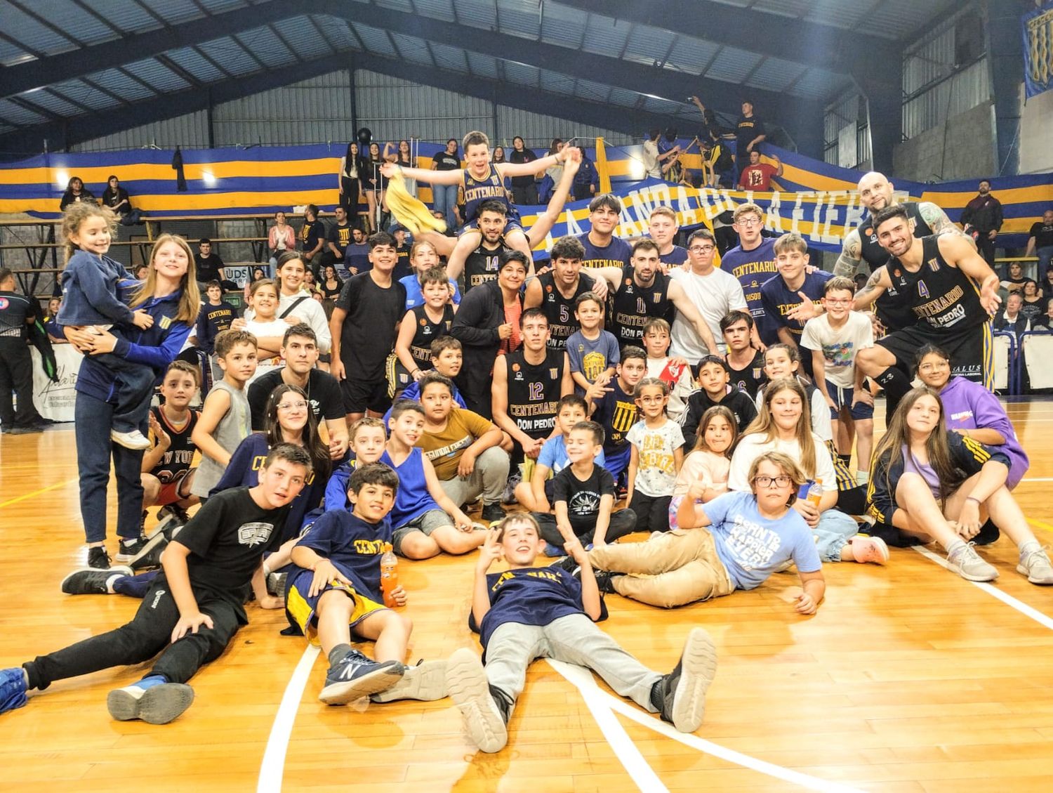 "La Fiebre" intentará estirar la racha ganadora y meterse en semifinales. Foto: Fabián Gallego.