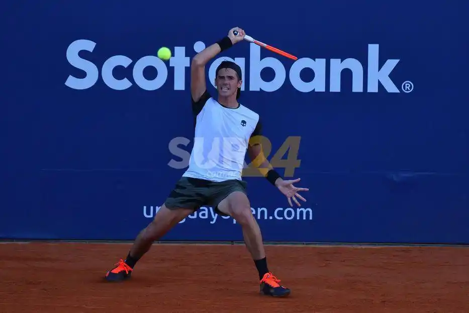 Federico Coria clasificó a cuartos de final en Montevideo