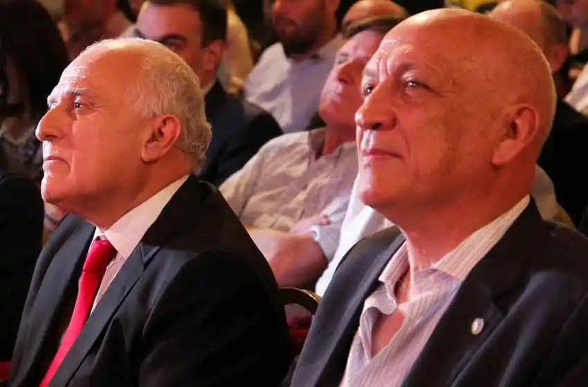 El Partido Socialista le responde a Los Monos