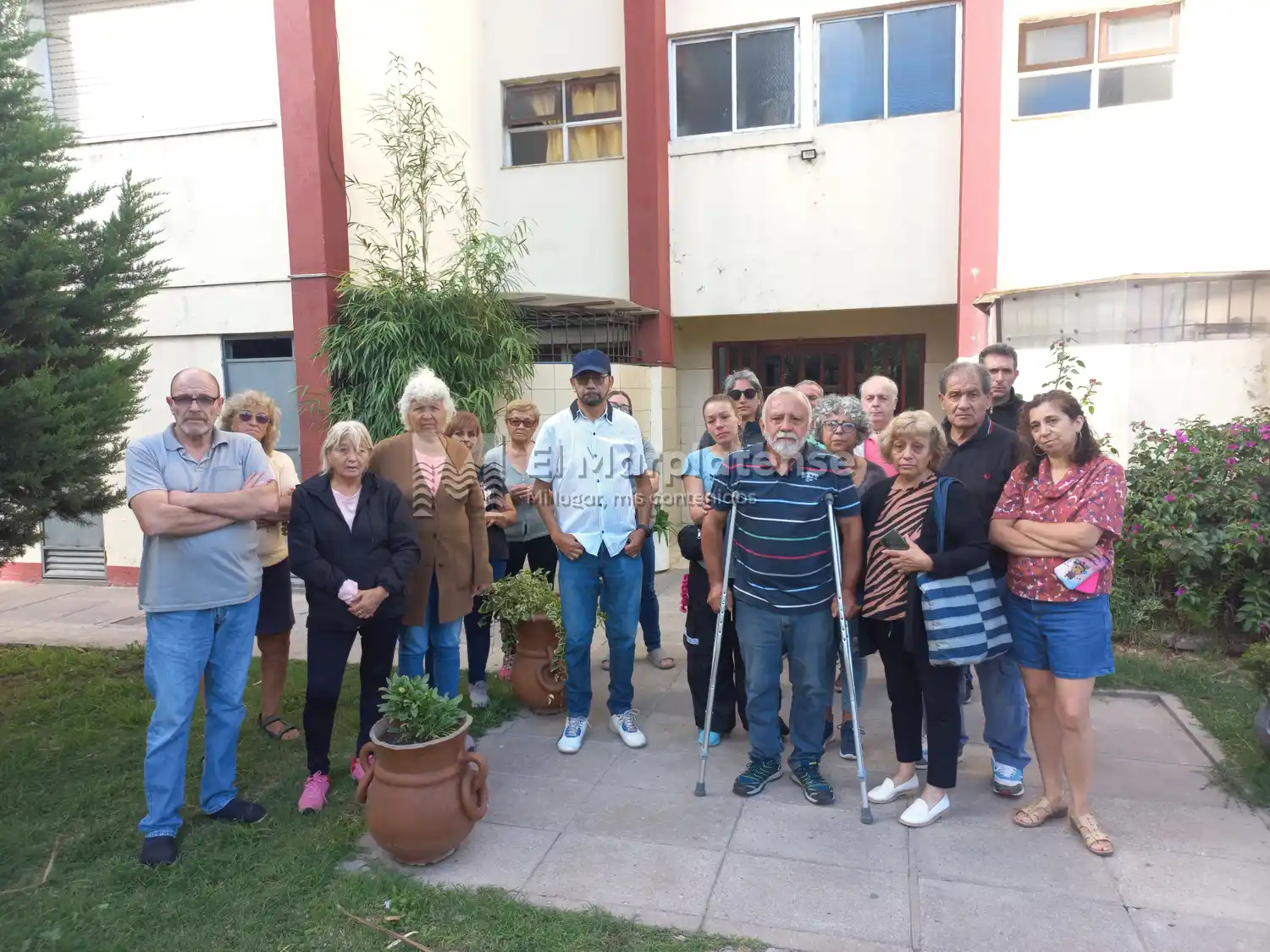 Propietarios del complejo en cuestión.
