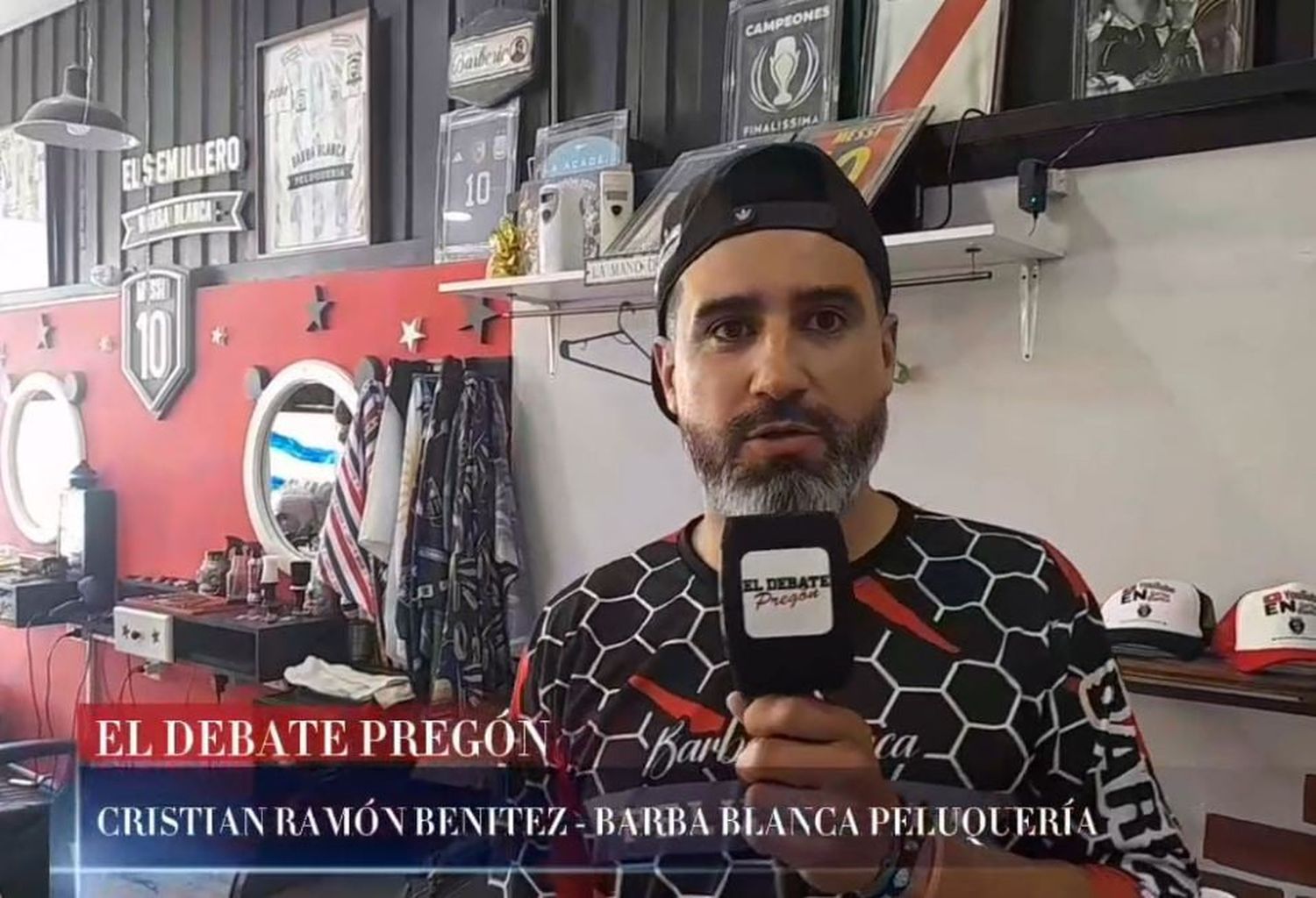 CRISTIAN RAMÓN BENITEZ - BARBA BLANCA PELUQUERÍA