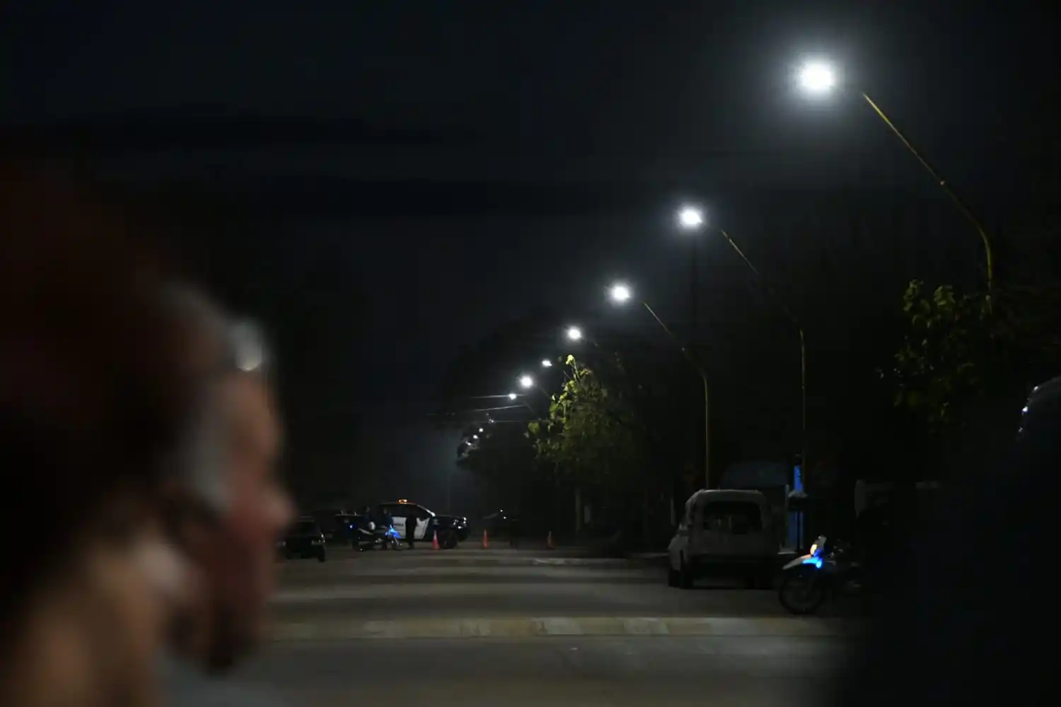 Instalaron 178 luces LED en barrio San Cayetano