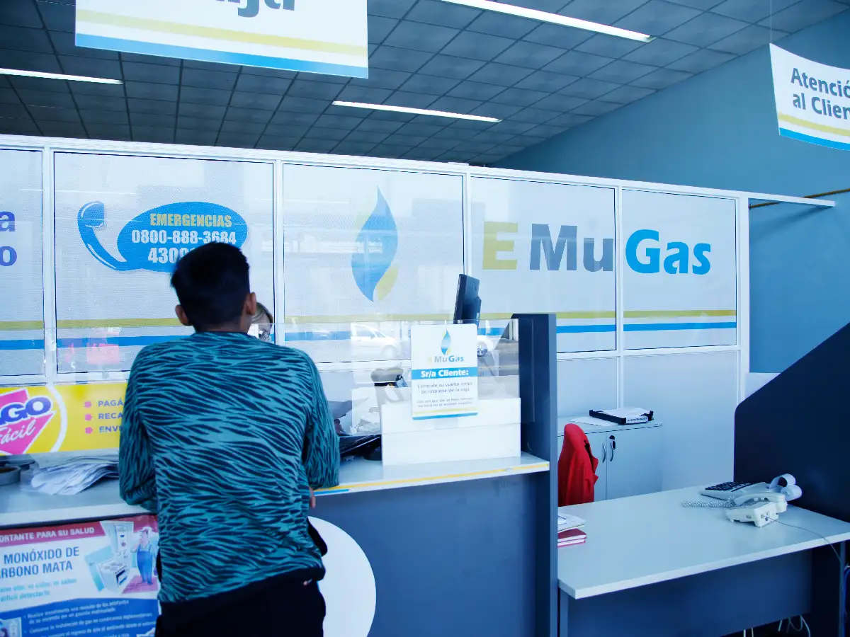 Emugas ya permite a pymes y comercios pagar con cheque  