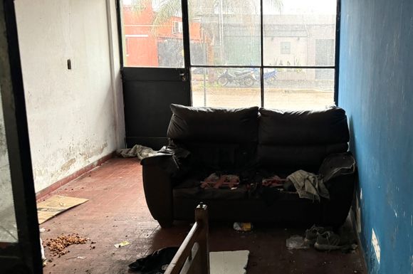 Vieja Terminal: así está el edificio, ocupado por gente en situación de calle