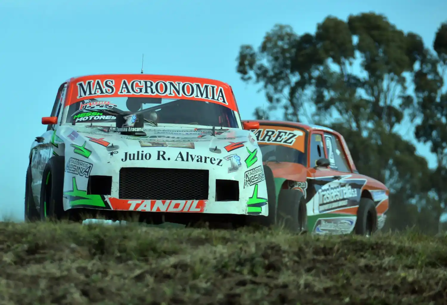 Eracarret, seguido de cerca por Castañino.