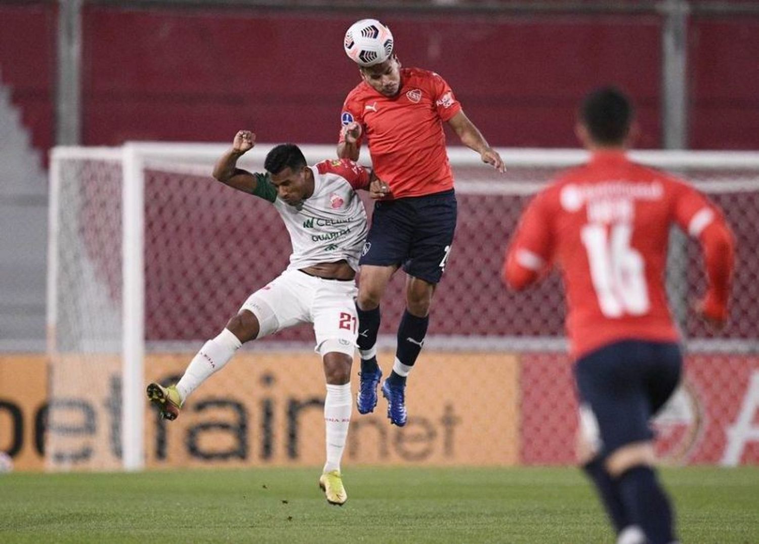 Sergio Barreto fue titular en el triunfo de Independiente