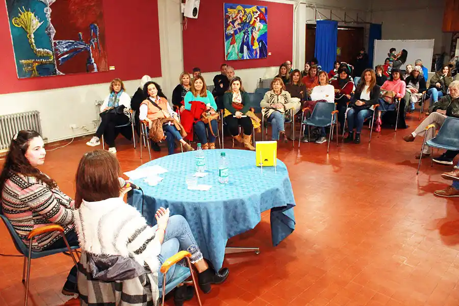 Un cierre con un auditorium colmado