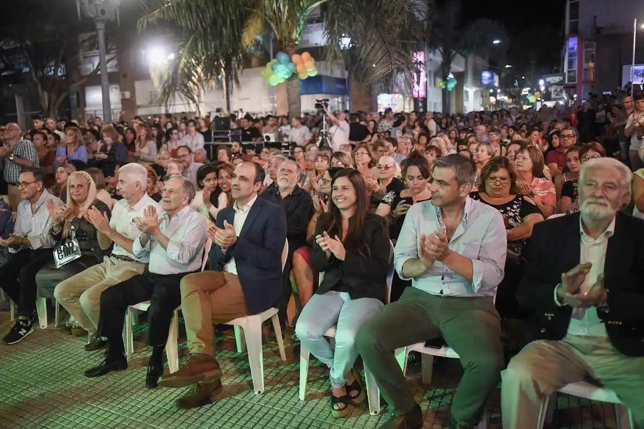 “La Peatonal renovada refleja el desarrollo que la Ciudad tuvo en estos años”