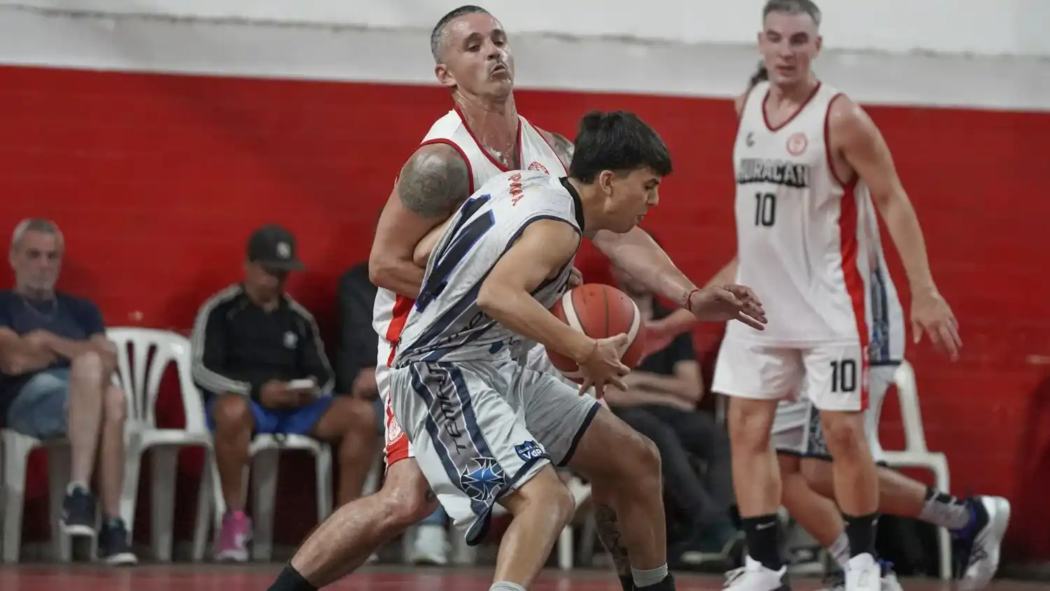 Club Huracán - Asociación de Básquetbol de Necochea