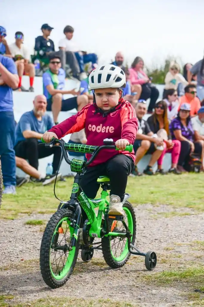 Niño bici