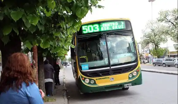 El boleto en Necochea llega a $1.200 mientras los usuarios denuncian colectivos sucios y falta de frecuencias