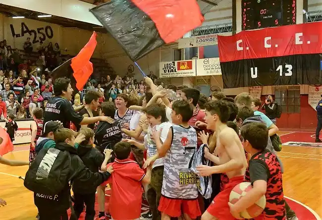 Los U13 de Central ganaron en forma invicta la Liga Entrerriana