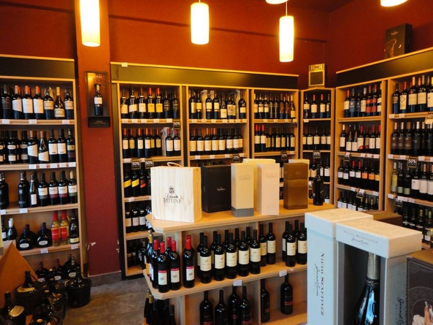 Pablo Maisano - Vinoteca El Tronador