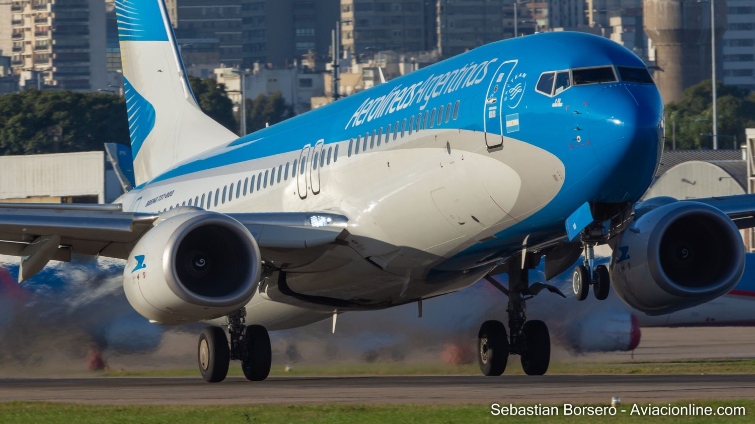 Aerolíneas Argentinas inicia sus vuelos estacionales entre Rosario y El Calafate