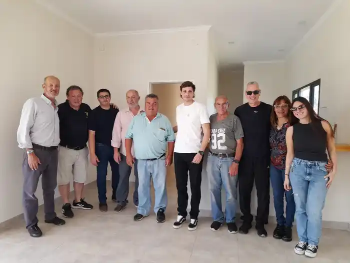 El Club Urquiza sigue creciendo: entregó una nueva casa al ganador Matías Vicco y lanzó su próximo bono contribución