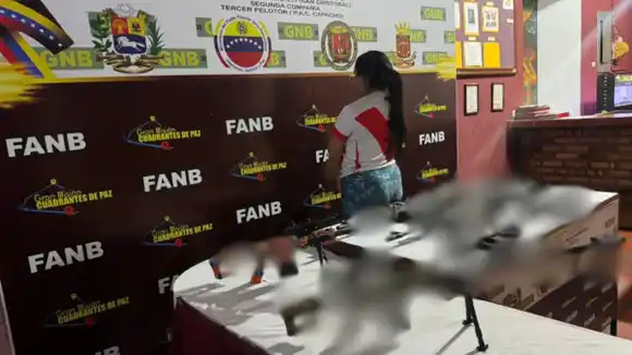 UNA PAREJA PELIGROSA: capturan a la novia de un líder del Tren de Guayana con cargamento de armas (+Reporte)