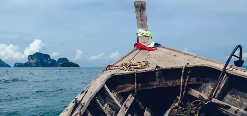 A TIROS LOS LANZARON AL MAR: Trinidad y Tobago deportó otra embarcación con 22 venezolanos (+ video testimonial)