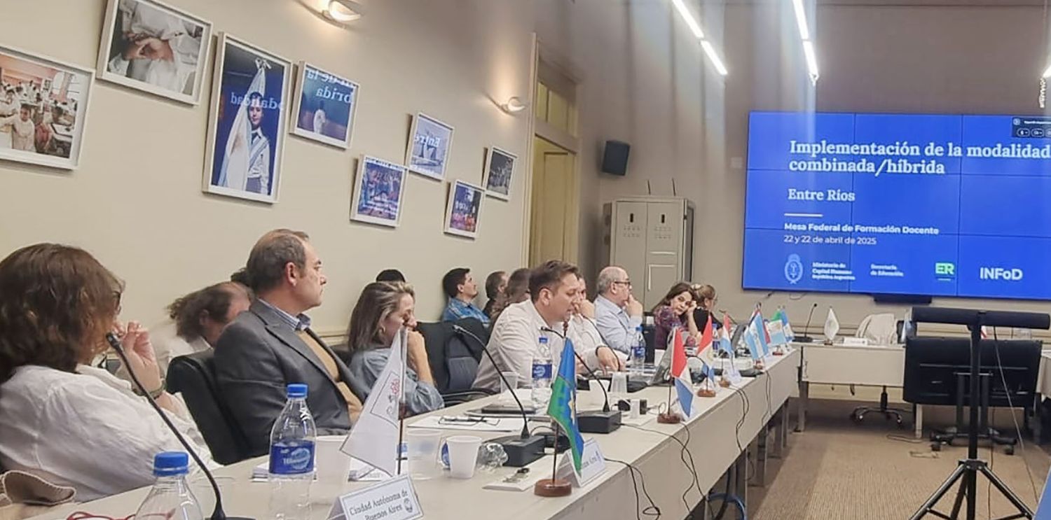 Entre Ríos presentó en Nación la implementación de la modalidad combinada en educación superior