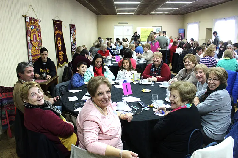 Juntas, para obras solidarias