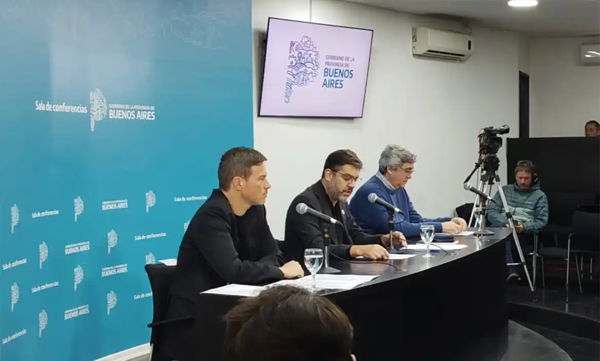 Industricidio, agroindustricidio y mil obras frenadas: el diagnóstico bonaerense del ajuste nacional