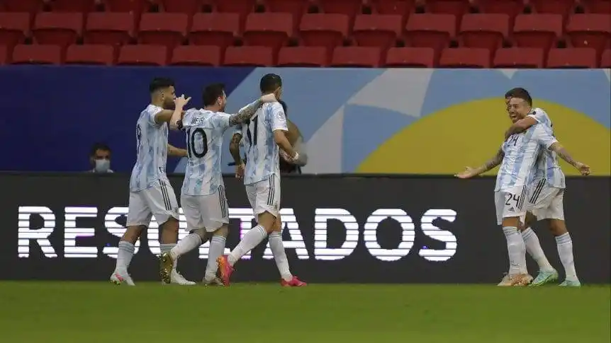 La Selección Argentina venció a Paraguay por la mínima y se clasificó a los cuartos de final