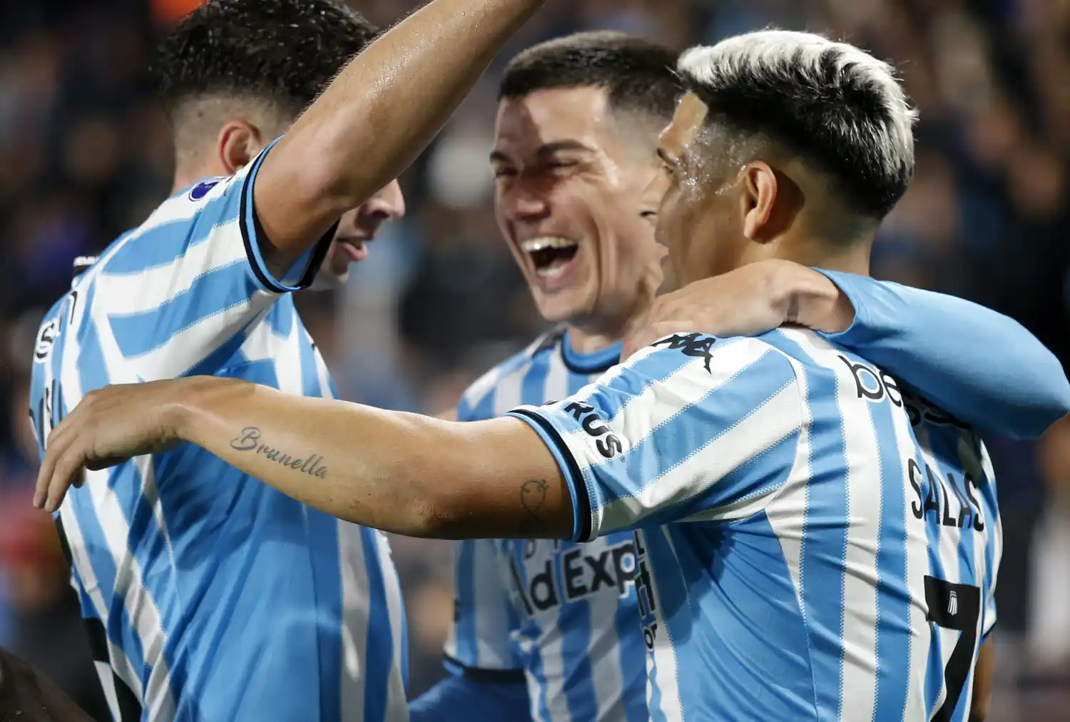 Racing no dejó dudas frente a los paraguayos.